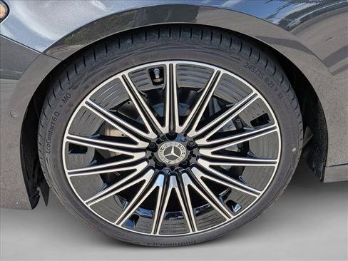 New 2026 Mercedes-Benz E 450 4MATIC Sedan image 9