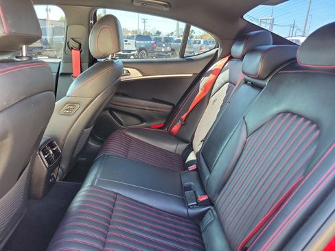 Used 2023 Genesis G70 2.0T w/ Sport Prestige Package image 11