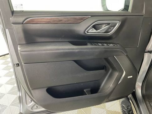 Used 2021 Chevrolet Tahoe Z71 w/ Z71 Signature Package AWD/4WD image 15