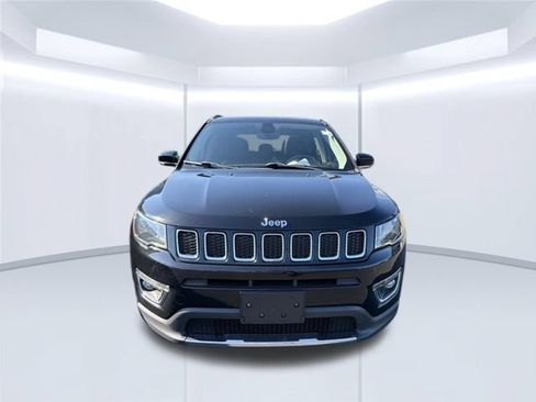 Used 2019 Jeep Compass Limited AWD/4WD image 2