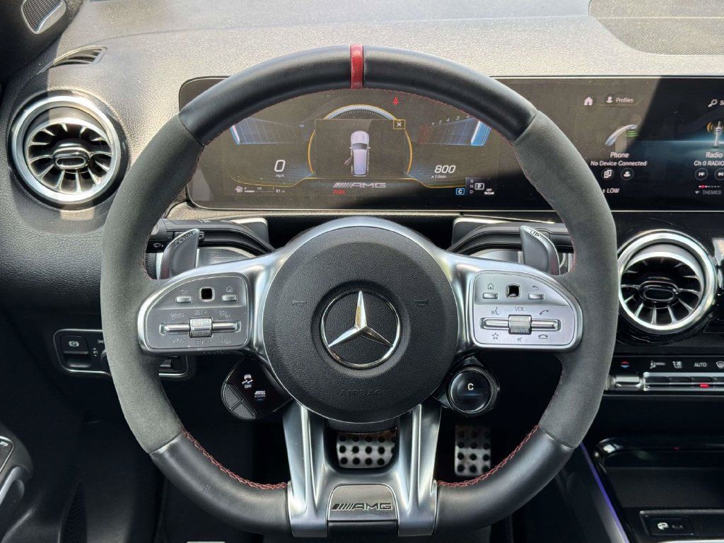 Used 2023 Mercedes-Benz GLB 35 AMG 4MATIC image 11