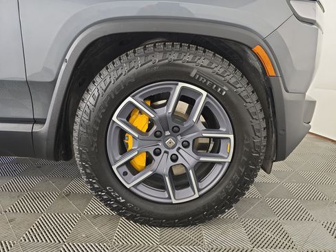 Used 2024 Rivian R1T Adventure AWD/4WD image 11