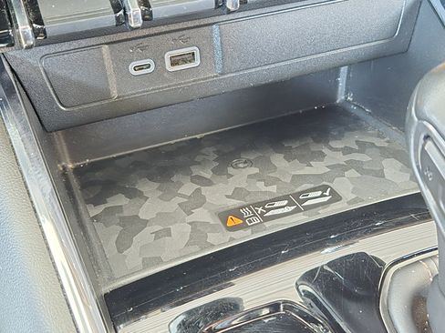 Used 2023 GMC Canyon AT4 w/ AT4 Premium Package image 12