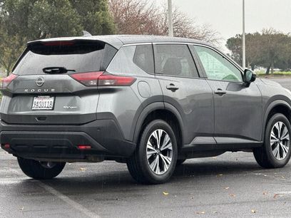 Used 2022 Nissan Rogue SV