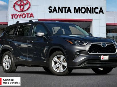 Certified 2023 Toyota Highlander LE