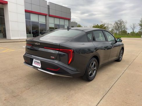 Used 2025 Kia K4 FWD image 5