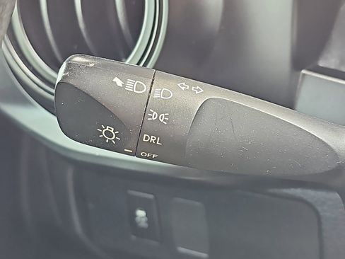 Used 2021 Toyota Tacoma SR w/ SR Convenience Package image 25