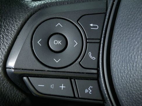 Used 2024 Toyota RAV4 XLE image 25