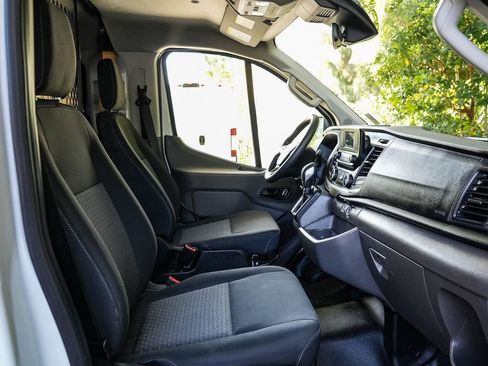 Used 2024 Ford Transit 250 Low Roof w/ Exterior Upgrade Package RWD image 16