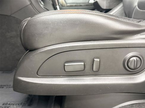 Used 2014 GMC Acadia SLT image 31