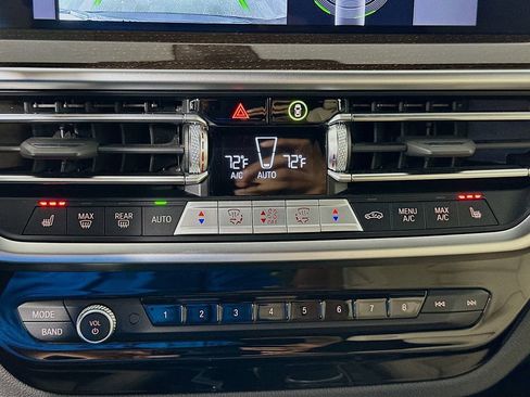 Certified 2023 BMW X3 xDrive30i w/ Convenience Package image 16