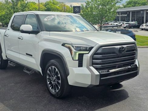 Used 2025 Toyota Tundra Limited AWD/4WD image 2