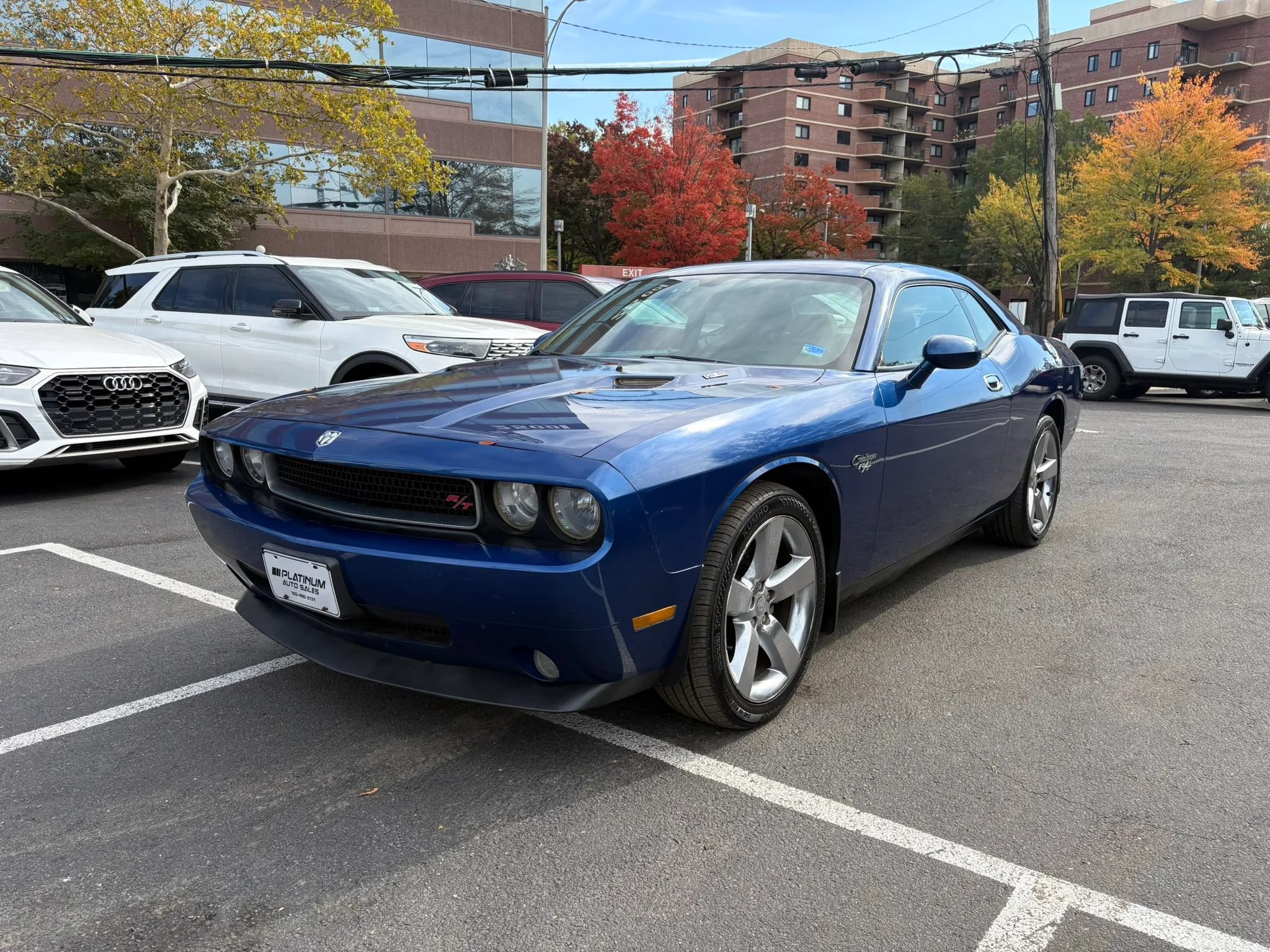 Used 2010 Dodge Challenger R/T RWD image 4
