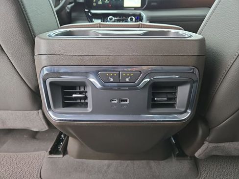 New 2025 GMC Sierra 3500 Denali w/ Technology Package image 34