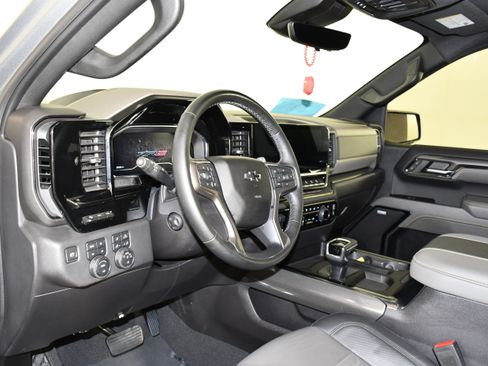 Used 2024 Chevrolet Silverado 1500 ZR2 w/ Technology Package AWD/4WD image 40