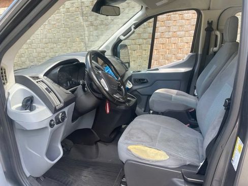Used 2019 Ford Transit 350 XLT RWD image 12