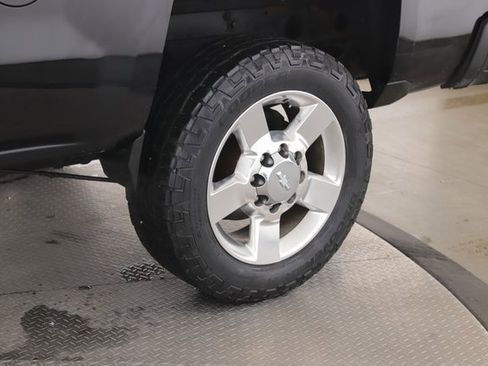 Used 2016 Chevrolet Silverado 2500 LTZ w/ LTZ Plus Package image 14