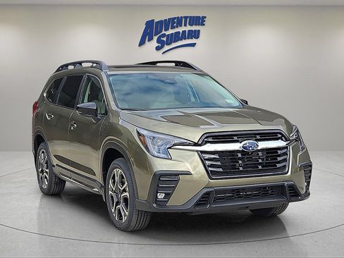 Certified 2026 Subaru Ascent Limited AWD/4WD image 1
