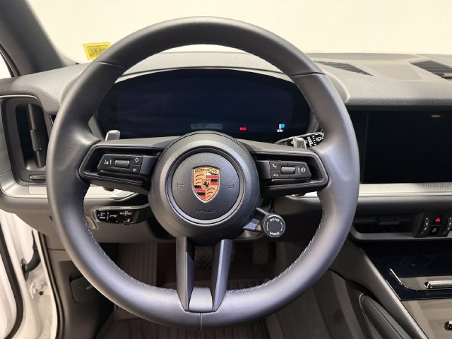 Certified 2026 Porsche Cayenne AWD/4WD image 15