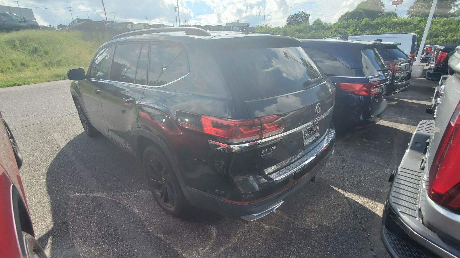 Used 2022 Volkswagen Atlas SE FWD image 9