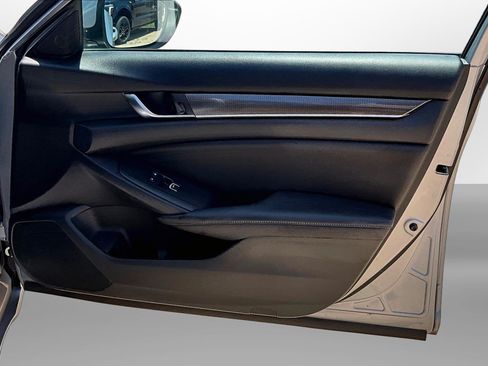 Used 2019 Honda Accord Sport image 26