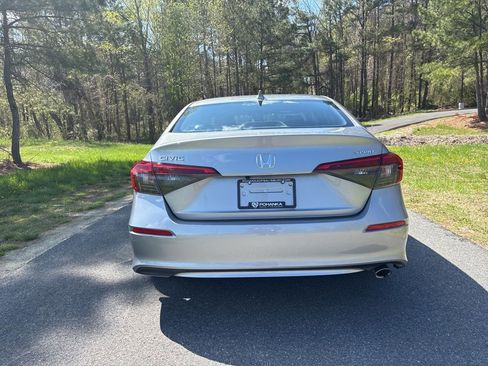 Used 2023 Honda Civic Sport image 6