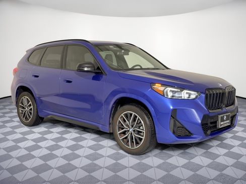 Certified 2023 BMW X1 xDrive28i w/ Premium Package AWD/4WD image 7
