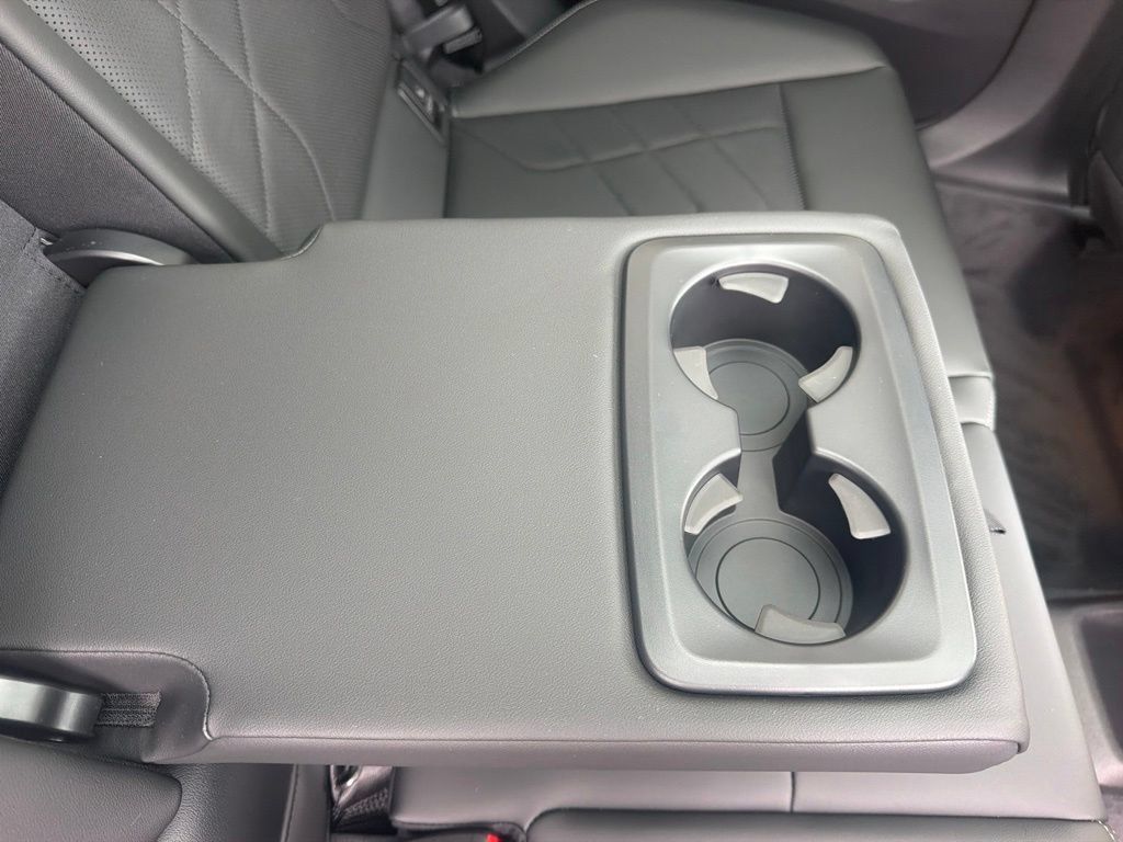 New 2027 BMW X1 xDrive28i AWD/4WD image 13