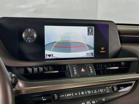 Used 2020 Lexus ES 350 w/ Premium Package FWD image 12