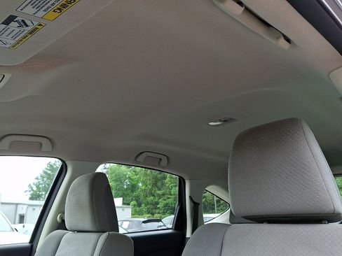 Used 2016 Honda CR-V LX image 12