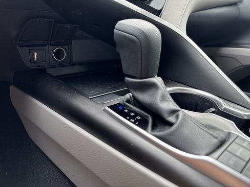 Used 2024 Toyota Camry LE w/ Convenience Package FWD image 20