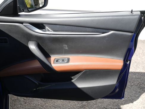 Used 2015 Maserati Ghibli S Q4 AWD/4WD image 34