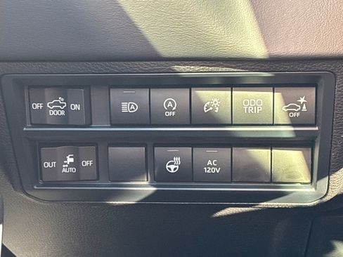 New 2026 Toyota Tundra Platinum image 25