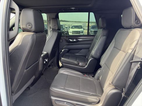Used 2021 GMC Yukon Denali AWD/4WD image 12