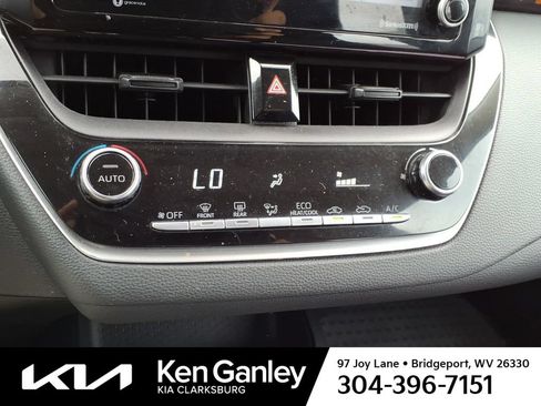 Used 2022 Toyota Corolla LE FWD image 22
