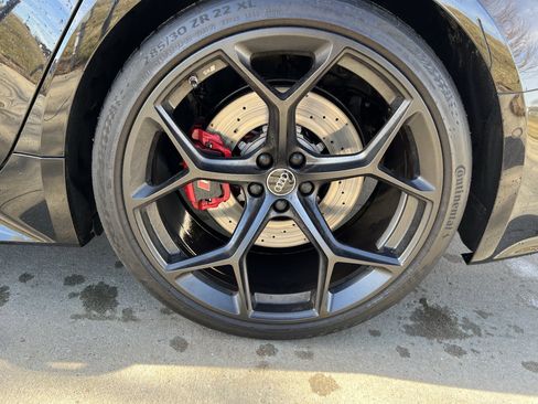 Used 2025 Audi RS 7 Performance w/ Matte Carbon Package image 13