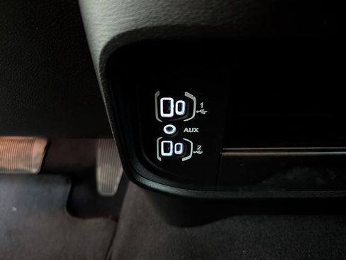 Used 2026 RAM 2500 Big Horn AWD/4WD image 25