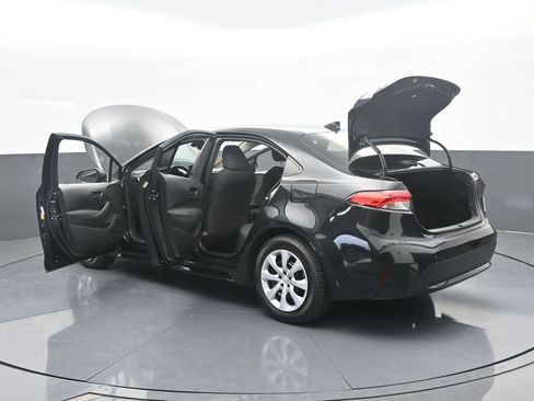 Used 2022 Toyota Corolla LE image 69