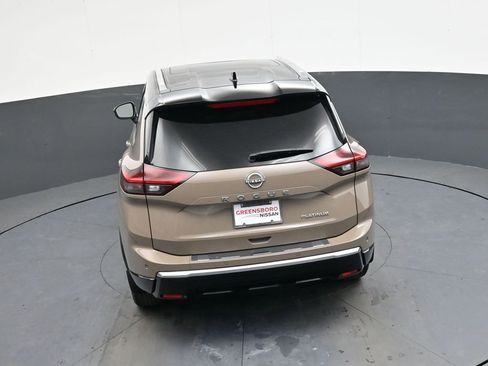 Used 2024 Nissan Rogue Platinum image 25
