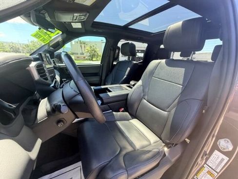 Used 2022 Toyota Tundra Platinum RWD image 12