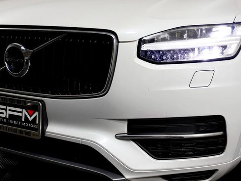 Used 2016 Volvo XC90 T8 Momentum w/ Vision Package image 13