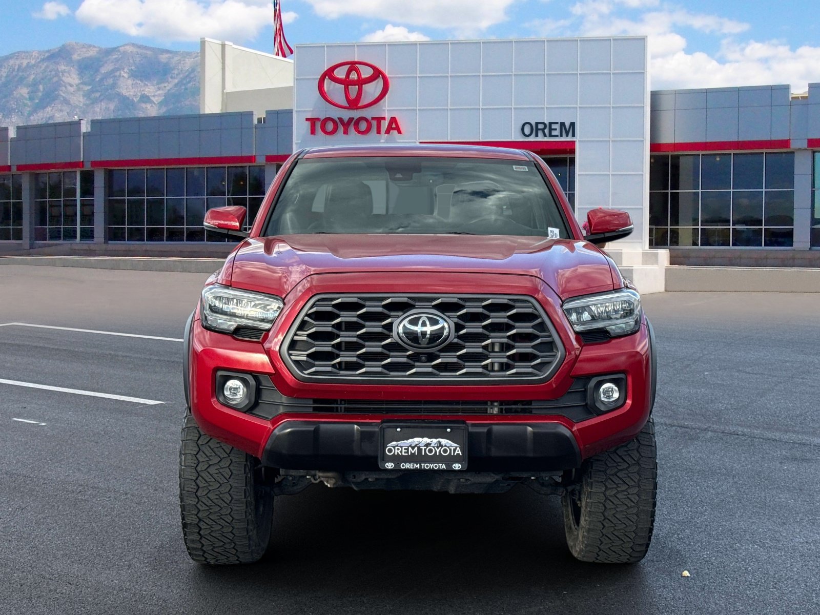 Used 2022 Toyota Tacoma TRD Off-Road w/ TRD Premium Off Road Package AWD/4WD image 2