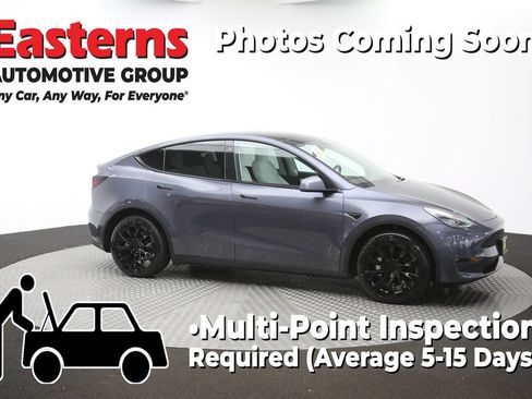 Used 2022 Tesla Model Y Long Range AWD/4WD image 43