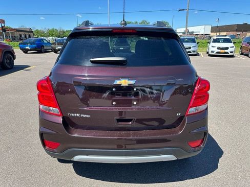 Used 2020 Chevrolet Trax LT w/ LT Convenience Package AWD/4WD image 4