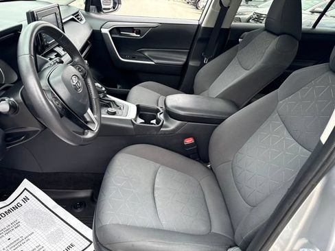 Used 2021 Toyota RAV4 XLE w/ Convenience Package AWD/4WD image 9