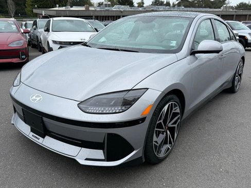 Used 2025 Hyundai Ioniq 6 Limited RWD image 1