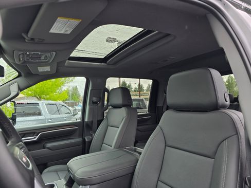 New 2025 GMC Sierra 3500 SLT w/ SLT Premium Package image 20