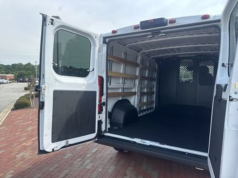 Used 2025 RAM ProMaster 2500 FWD image 28