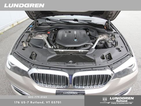 Used 2019 BMW 540i xDrive image 32