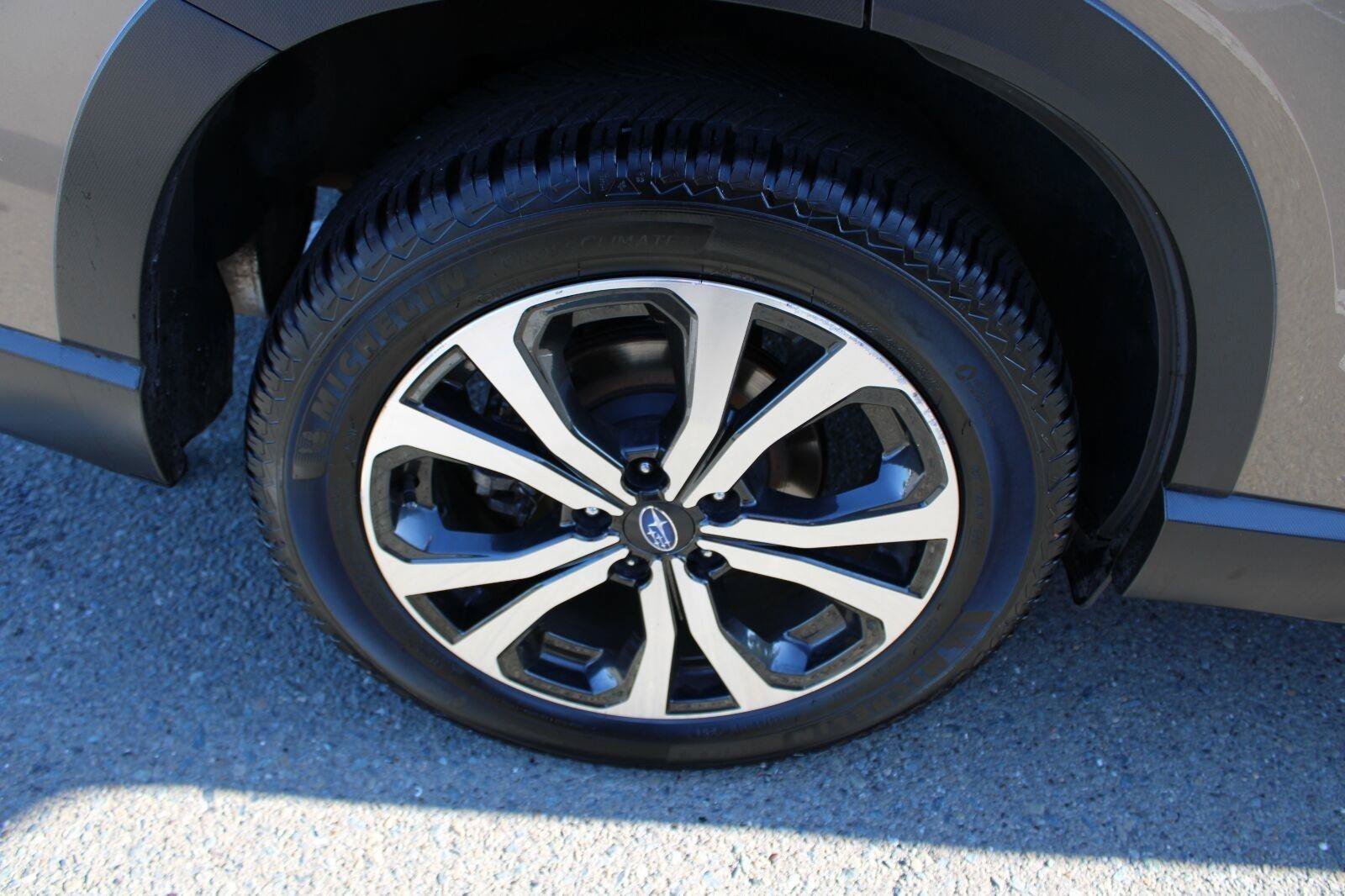 Used 2019 Subaru Forester Limited AWD/4WD image 14